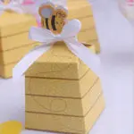 100 pcs European Yellow Bee Style Favors Candy Boxes Gift Box with White Ribbons Baby Shower Birthday Party Wedding Supplies - Image 2